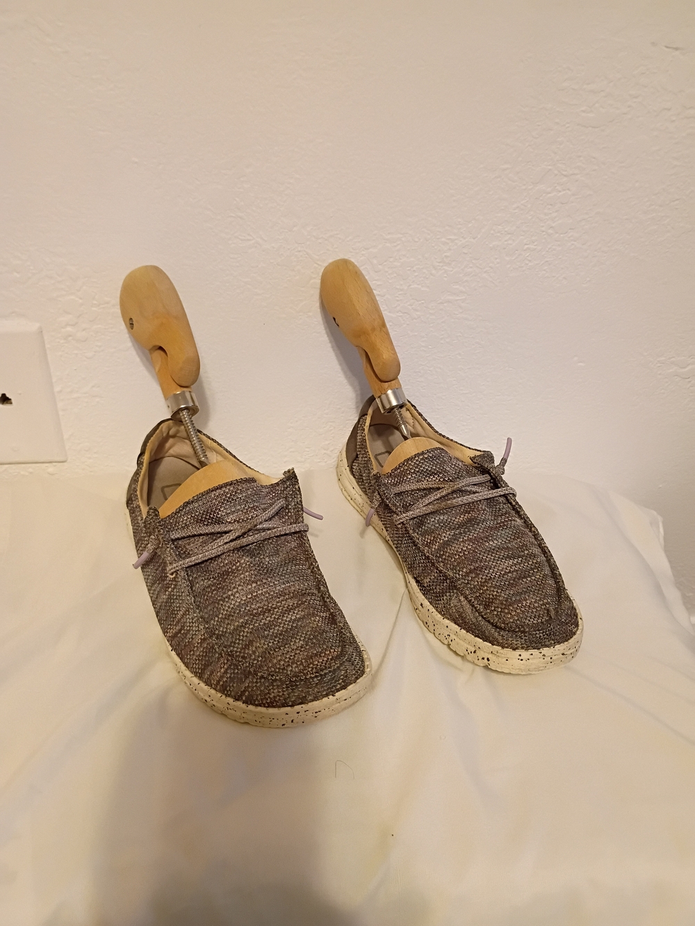 Hey Dude Wendy Size 7